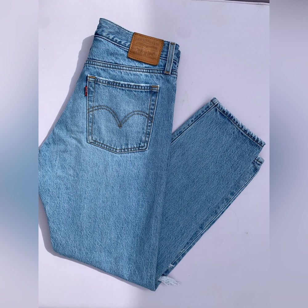 Levi’s Wedgie Jeans